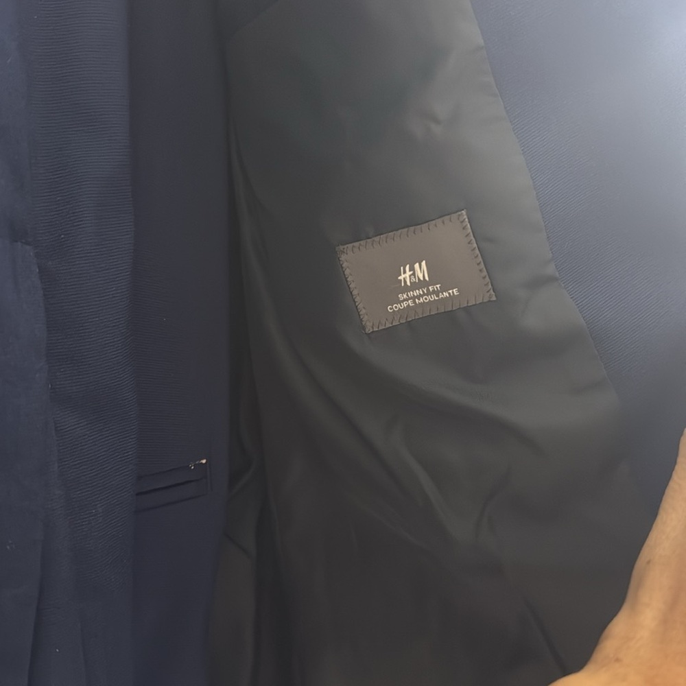 Men’s H&M suits - Picture 6 of 13